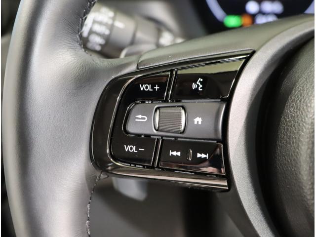 ヴェゼル ｅ：ＨＥＶＺ　衝突回避支援ブレーキ機能　パノラミックビューモニター　スマキ　Ｐトランク　フルオートエアコン　Ｄレコ　エアバッグ　両席エアバック　パワーウィンドウ　ＬＥＤランプ　ソナー　クルーズＣ（30枚目）