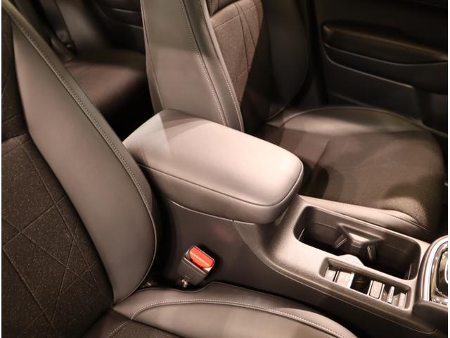 ヴェゼル ｅ：ＨＥＶＺ　衝突回避支援ブレーキ機能　パノラミックビューモニター　スマキ　Ｐトランク　フルオートエアコン　Ｄレコ　エアバッグ　両席エアバック　パワーウィンドウ　ＬＥＤランプ　ソナー　クルーズＣ（40枚目）