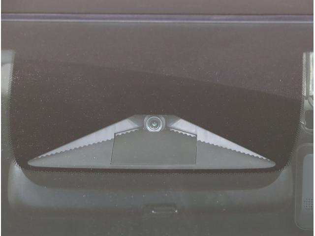 フィット ｅ：ＨＥＶＲＳ　エアバッグ　ナビ＆ＴＶ　パワーウィンドウ　助手席エアバッグ　Ｄレコ　フルセグテレビ　ＬＥＤヘッドランプ　セキュリティアラーム　フルオートエアコン　ＥＴＣ装備　スマートキ　ＵＳＢ（26枚目）