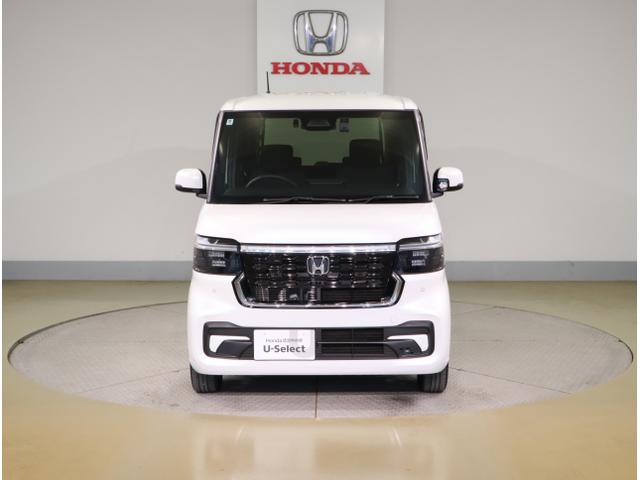 Ｎ－ＢＯＸカスタム ベースグレード　Ｗ電動ドア　ＵＳＢ接続　ＣＭＢＳ　Ｄレコ　ベンチシート　オートエアコン　スマートキ　ＬＥＤ　盗難防止装置　クルコン　ＥＴＣ　フルセグＴＶ　パワーステアリング　エアバッグ　ＥＳＣ　ＡＢＳ（2枚目）