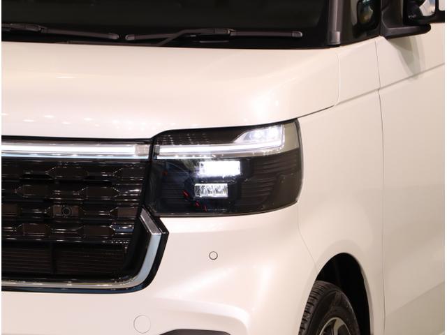 Ｎ－ＢＯＸカスタム ベースグレード　Ｗ電動ドア　ＵＳＢ接続　ＣＭＢＳ　Ｄレコ　ベンチシート　オートエアコン　スマートキ　ＬＥＤ　盗難防止装置　クルコン　ＥＴＣ　フルセグＴＶ　パワーステアリング　エアバッグ　ＥＳＣ　ＡＢＳ（11枚目）