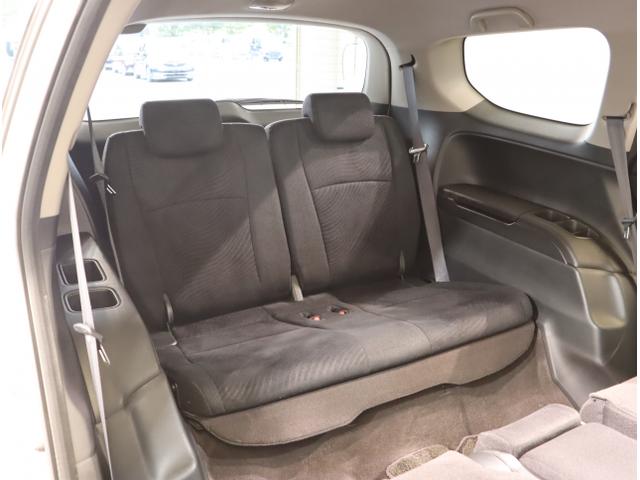 オデッセイ Ｍエアロパッケージ　キーフリー　ＥＴＣ車載器　地デジフルセグ　横滑り防止装置　スマ－トキ－　パワーウィンドウ　フルオートエアコン　ＤＶＤ　３列シート　ＨＤＤナビ　エアバック　パワーステアリング　ＡＢＳ（35枚目）
