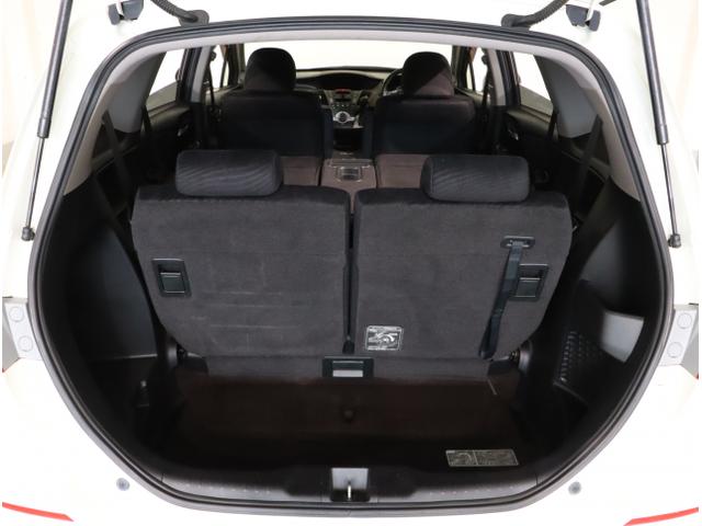 オデッセイ Ｍエアロパッケージ　キーフリー　ＥＴＣ車載器　地デジフルセグ　横滑り防止装置　スマ－トキ－　パワーウィンドウ　フルオートエアコン　ＤＶＤ　３列シート　ＨＤＤナビ　エアバック　パワーステアリング　ＡＢＳ（37枚目）