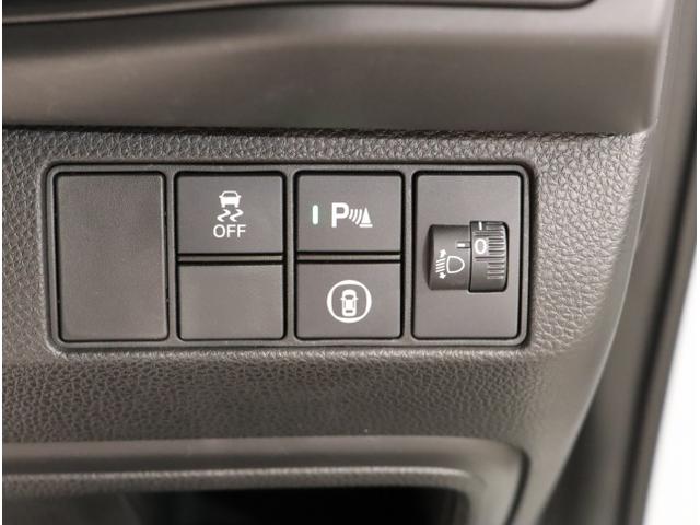 ヴェゼル ｅ：ＨＥＶＸ　前後障害物センサー　ＡＡＣ　イモビライザー　スマ－トキ－　誤発進抑制　ＰＷ　リアカメラ　クルコン　ＥＳＣ　ＥＴＣ装備　キーフリー　ＬＥＤヘッドランプ　ナビＴＶ　サイドカーテンエアバック（28枚目）