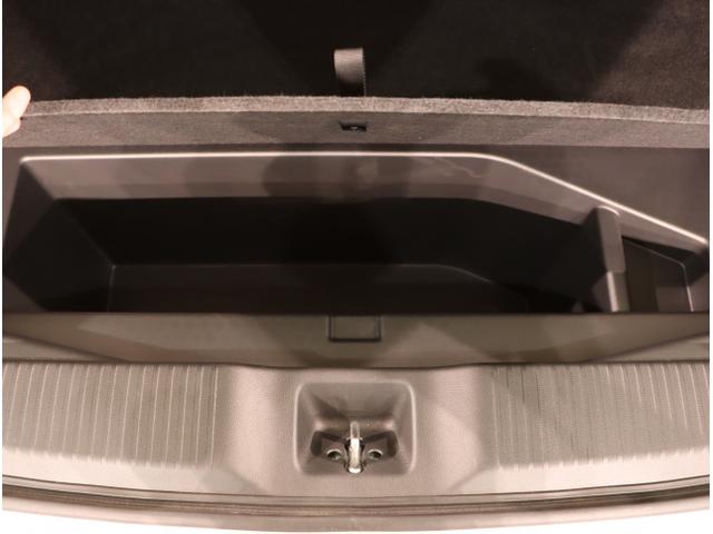 ヴェゼル ｅ：ＨＥＶＸ　前後障害物センサー　ＡＡＣ　イモビライザー　スマ－トキ－　誤発進抑制　ＰＷ　リアカメラ　クルコン　ＥＳＣ　ＥＴＣ装備　キーフリー　ＬＥＤヘッドランプ　ナビＴＶ　サイドカーテンエアバック（48枚目）