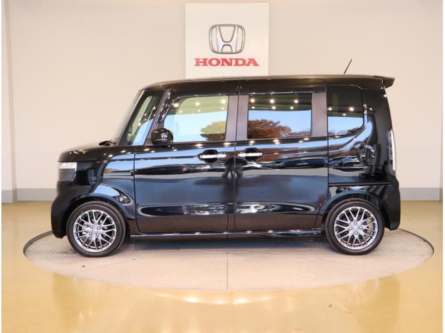 Ｎ－ＢＯＸカスタム ターボ　イモビライザー　衝突被害軽減　ベンチシート　キーフリー　Ｐセンサー　ＥＳＣ　パワステ　ＤＶＤ再生　両席エアバック　サイドエアバッグ　ターボ車　ＵＳＢ接続　Ａライト　スマキー　パワーウィンドウ（4枚目）