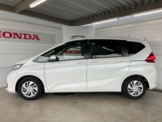 フリード Ｇ・ホンダセンシング　・ドラレコ装着車　両電動スライドドア　ブレーキサポート　エコアイドル　Ｂモニター　ワンオナ　横滑り防止機能　Ｄレコ　セキュリティ　スマ－トキ－　ナビ＆ＴＶ　キーレス　クルーズＣ　禁煙　１セグＴＶ（7枚目）