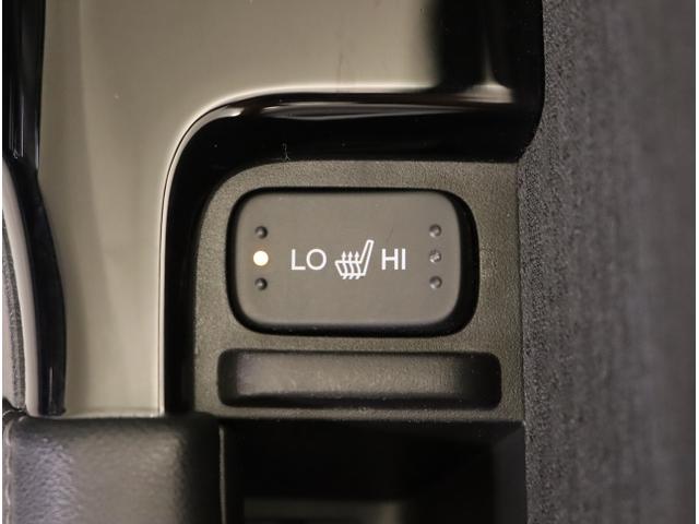 オデッセイハイブリッド ｅ：ＨＥＶアブソルート・ＥＸ　電動Ｒゲート　ＬＥＤライト　シ－トヒ－タ－　両側ＰＳＤ　パワ－シ－ト　Ｐアシスト　フルセグ　アイドルストップ　クルーズコントロール　ＤＶＤ再生機能　３列シート　ナビ＆ＴＶ（34枚目）