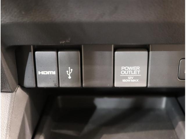 オデッセイハイブリッド ｅ：ＨＥＶアブソルート・ＥＸ　電動Ｒゲート　ＬＥＤライト　シ－トヒ－タ－　両側ＰＳＤ　パワ－シ－ト　Ｐアシスト　フルセグ　アイドルストップ　クルーズコントロール　ＤＶＤ再生機能　３列シート　ナビ＆ＴＶ（39枚目）