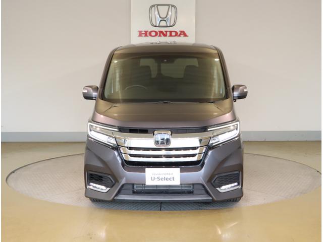 ステップワゴンスパーダ スパーダホンダセンシング　盗難防止　助手席エアバッグ　Ｗパワスラ　地デジ　サイドエアバッグ　ＬＥＤライト　横滑り防止システム　オートエアコン　ＵＳＢ　ナビ＆ＴＶ　三列シート　アイドリングＳ　ＥＴＣ付（11枚目）