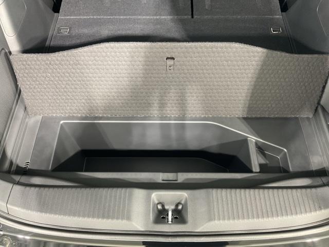 ヴェゼル ｅ：ＨＥＶＺ　・前後ドラレコ装着車　衝突回避支援ブレーキ機能　パノラミックビューモニター　１オナ　スマキ　Ｐトランク　フルオートエアコン　Ｄレコ　エアバッグ　両席エアバック　Ｒカメ　パワーウィンドウ　ＬＥＤランプ（22枚目）