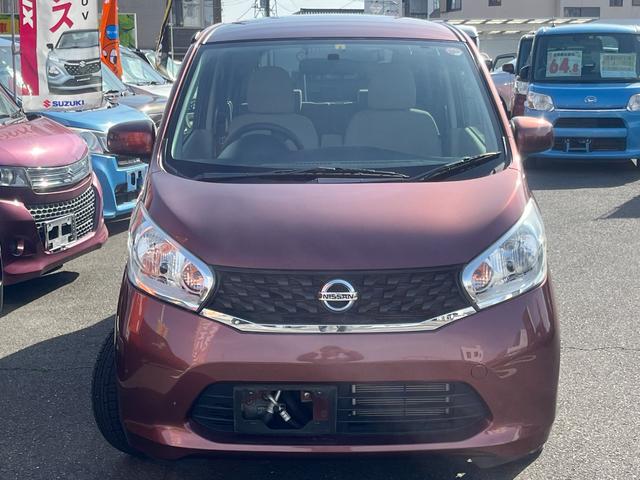 デイズ Ｓ　ナビ　ＴＶ　キーレスエントリー　アイドリングストップ　電動格納ミラー　ベンチシート　ＣＶＴ　ＡＢＳ　ＣＤ　ＤＶＤ再生　Ｂｌｕｅｔｏｏｔｈ　アルミホイール　衝突安全ボディ　エアコン　パワーステアリング（12枚目）
