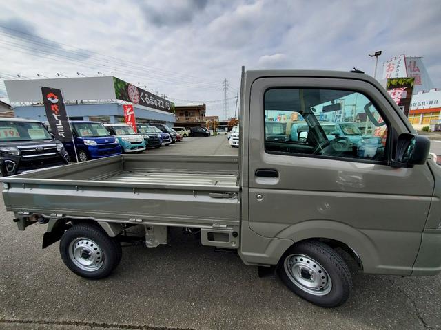 キャリイトラック ＫＣ　４ＷＤ　軽トラック　ＭＴ　クリアランスソナー　アイドリングストップ　オートライト　ＥＳＣ　エアコン　パワーウィンドウ　運転席エアバッグ（13枚目）