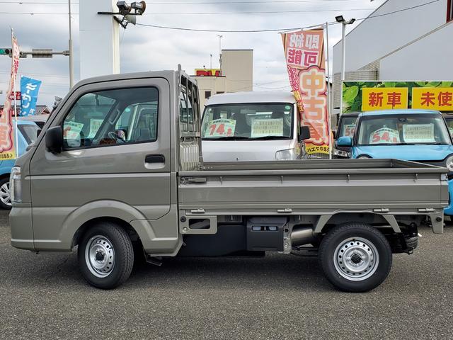 キャリイトラック ＫＣ　４ＷＤ　軽トラック　ＭＴ　クリアランスソナー　アイドリングストップ　オートライト　ＥＳＣ　エアコン　パワーウィンドウ　運転席エアバッグ（16枚目）