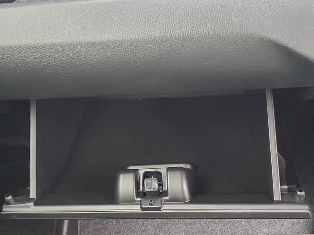 ワゴンＲ ハイブリッドＦＸ－Ｓ　クリアランスソナー　オートクルーズコントロール　レーンアシスト　衝突被害軽減システム　オートライト　スマートキー　アイドリングストップ　電動格納ミラー　シートヒーター　ベンチシート　ＣＶＴ（11枚目）