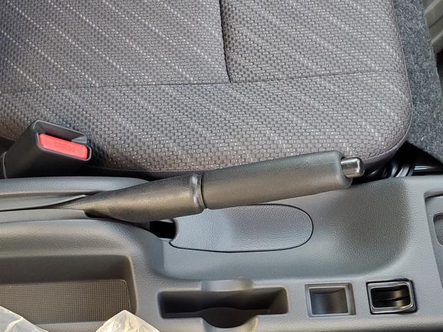 スーパーキャリイ X 4WD AT 衝突被害軽減システム クリアランスソナー レーンアシスト アイドリングストップ 電動格納ミラー オートライト ESC エアコン パワーステアリング パワーウィンドウ(7枚目)