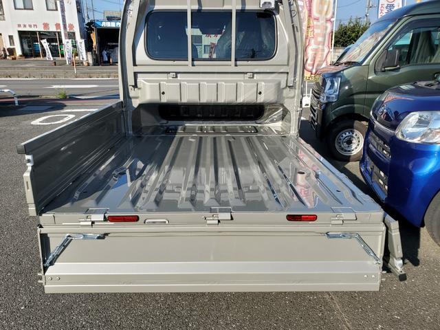 スーパーキャリイ X 4WD AT 衝突被害軽減システム クリアランスソナー レーンアシスト アイドリングストップ 電動格納ミラー オートライト ESC エアコン パワーステアリング パワーウィンドウ(18枚目)