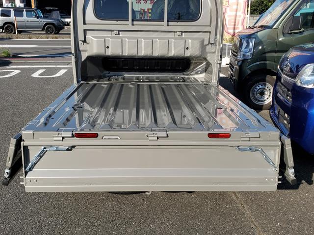 スーパーキャリイ X 4WD AT 衝突被害軽減システム クリアランスソナー レーンアシスト アイドリングストップ 電動格納ミラー オートライト ESC エアコン パワーステアリング パワーウィンドウ(19枚目)