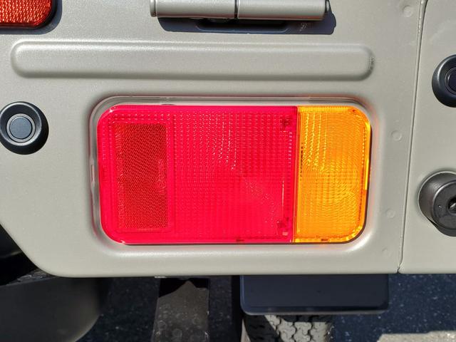 スーパーキャリイ X 4WD AT 衝突被害軽減システム クリアランスソナー レーンアシスト アイドリングストップ 電動格納ミラー オートライト ESC エアコン パワーステアリング パワーウィンドウ(27枚目)