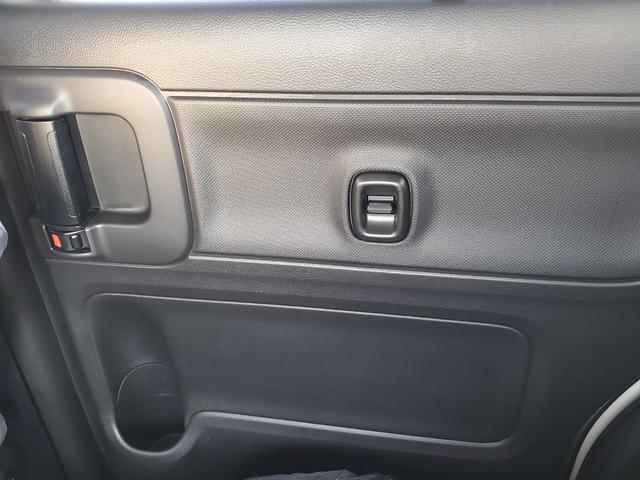 スペーシアカスタム ハイブリッドＸＳターボ　両側電動スライドドア　クリアランスソナー　オートクルーズコントロール　レーンアシスト　衝突被害軽減システム　オートライト　ＬＥＤヘッドランプ　スマートキー　アイドリングストップ　電動格納ミラー（33枚目）