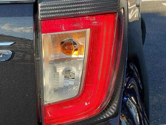 ミライース Ｌ　ＳＡＩＩＩ　クリアランスソナー　衝突被害軽減システム　オートマチックハイビーム　オートライト　キーレスエントリー　アイドリングストップ　ＣＶＴ　盗難防止システム　ＡＢＳ　ＥＳＣ　衝突安全ボディ　エアコン（25枚目）