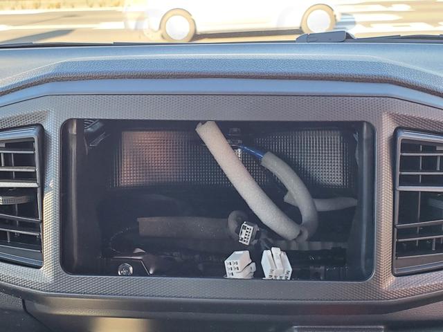 ミライース Ｌ　ＳＡＩＩＩ　４ＷＤ　クリアランスソナー　衝突被害軽減システム　オートマチックハイビーム　キーレスエントリー　アイドリングストップ　ＣＶＴ　盗難防止システム　ＡＢＳ　ＥＳＣ　衝突安全ボディ　エアコン（4枚目）