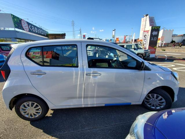 ミライース Ｌ　ＳＡＩＩＩ　４ＷＤ　クリアランスソナー　衝突被害軽減システム　オートマチックハイビーム　キーレスエントリー　アイドリングストップ　ＣＶＴ　盗難防止システム　ＡＢＳ　ＥＳＣ　衝突安全ボディ　エアコン（12枚目）