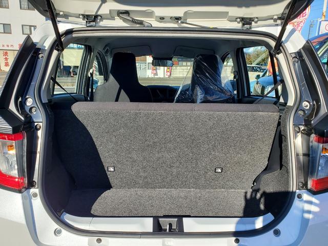 ミライース Ｌ　ＳＡＩＩＩ　４ＷＤ　クリアランスソナー　衝突被害軽減システム　オートマチックハイビーム　キーレスエントリー　アイドリングストップ　ＣＶＴ　盗難防止システム　ＡＢＳ　ＥＳＣ　衝突安全ボディ　エアコン（17枚目）