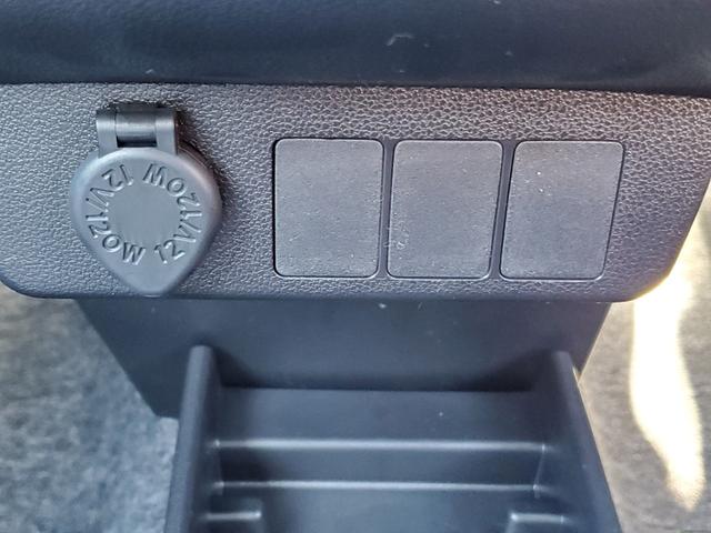 ミライース Ｌ　ＳＡＩＩＩ　４ＷＤ　クリアランスソナー　衝突被害軽減システム　オートマチックハイビーム　キーレスエントリー　アイドリングストップ　ＣＶＴ　盗難防止システム　ＡＢＳ　ＥＳＣ　衝突安全ボディ　エアコン（28枚目）