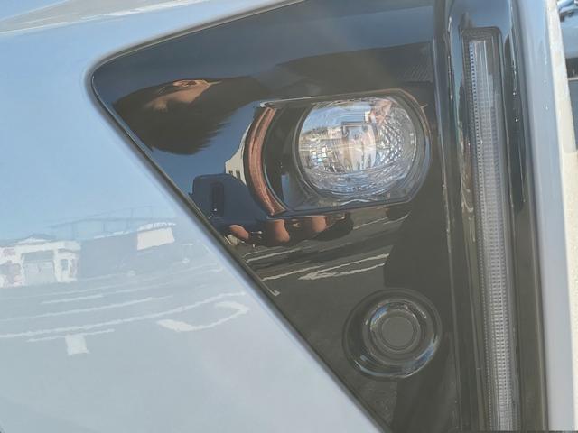 タント カスタムＸ　両側電動スライドドア　クリアランスソナー　衝突被害軽減システム　オートライト　ＬＥＤヘッドランプ　スマートキー　アイドリングストップ　電動格納ミラー　シートヒーター　ベンチシート　ＣＶＴ（22枚目）