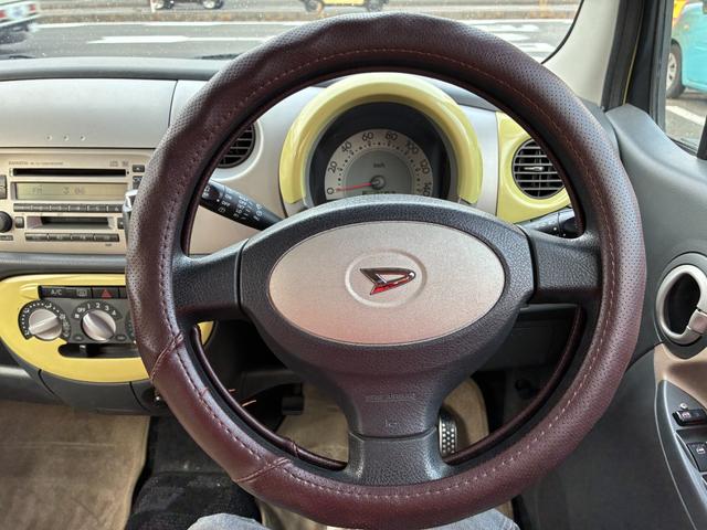 ムーヴラテ Ｌ　キーレスエントリー　電動格納ミラー　ベンチシート　ＡＴ　盗難防止システム　ＣＤ　ＭＤ　衝突安全ボディ　エアコン　パワーステアリング　パワーウィンドウ（3枚目）