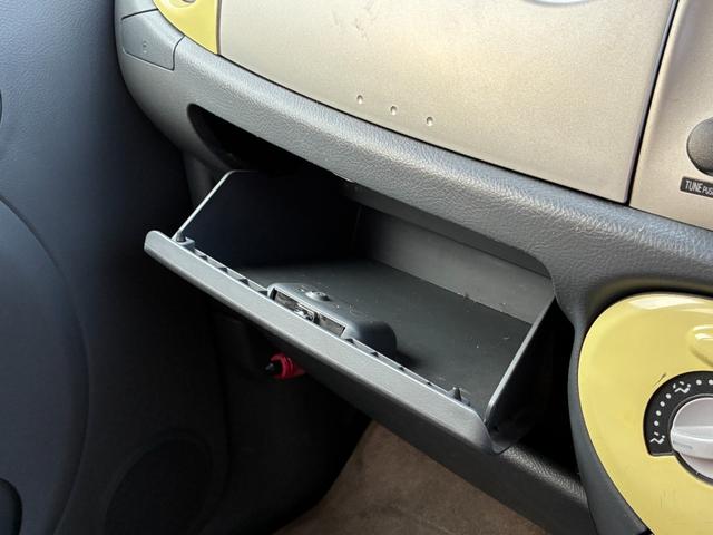 ムーヴラテ Ｌ　キーレスエントリー　電動格納ミラー　ベンチシート　ＡＴ　盗難防止システム　ＣＤ　ＭＤ　衝突安全ボディ　エアコン　パワーステアリング　パワーウィンドウ（8枚目）