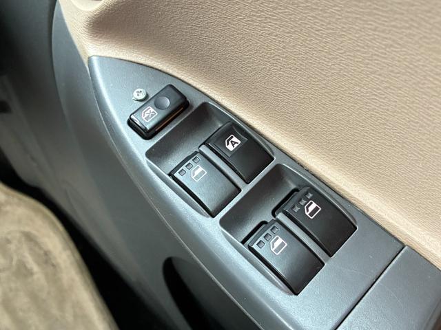 ムーヴラテ Ｌ　キーレスエントリー　電動格納ミラー　ベンチシート　ＡＴ　盗難防止システム　ＣＤ　ＭＤ　衝突安全ボディ　エアコン　パワーステアリング　パワーウィンドウ（9枚目）