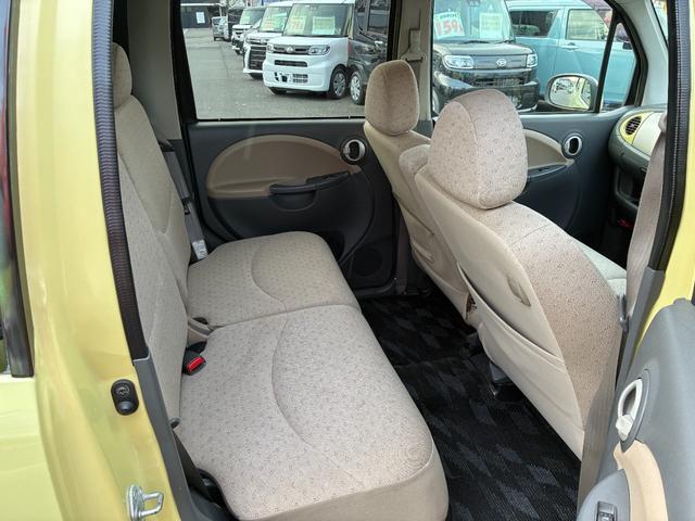 ムーヴラテ Ｌ　キーレスエントリー　電動格納ミラー　ベンチシート　ＡＴ　盗難防止システム　ＣＤ　ＭＤ　衝突安全ボディ　エアコン　パワーステアリング　パワーウィンドウ（11枚目）