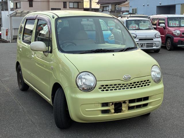 ムーヴラテ Ｌ　キーレスエントリー　電動格納ミラー　ベンチシート　ＡＴ　盗難防止システム　ＣＤ　ＭＤ　衝突安全ボディ　エアコン　パワーステアリング　パワーウィンドウ（13枚目）