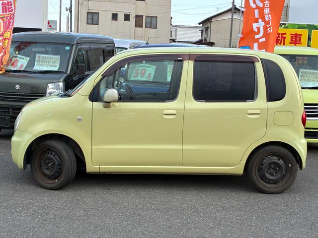 ムーヴラテ Ｌ　キーレスエントリー　電動格納ミラー　ベンチシート　ＡＴ　盗難防止システム　ＣＤ　ＭＤ　衝突安全ボディ　エアコン　パワーステアリング　パワーウィンドウ（21枚目）