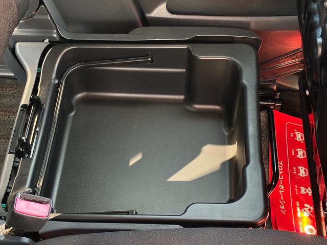 ルークス ハイウェイスター 両側スライド・片側電動 ナビ TV オートライト HID スマートキー 電動格納ミラー ベンチシート CVT 盗難防止システム ABS CD DVD再生 USB ミュージックプレイヤー接続可(27枚目)