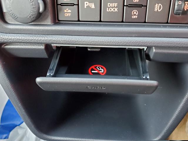 スーパーキャリイ 　４ＷＤ　ＭＴ　衝突被害軽減システム　クリアランスソナー　レーンアシスト　アイドリングストップ　電動格納ミラー　ＥＳＣ　エアコン　パワーウィンドウ（21枚目）