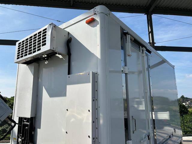 キャンター ロング　２ｔ積　冷凍冷蔵車（日本フルハーフＥ１ＥＡ５３４）－３０℃設定　左スライド扉　ＡＴ車　バックカメラ　スタンバイ装置　ロング（26枚目）