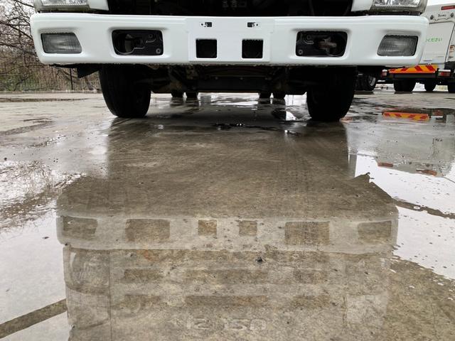 エルフトラック Ｗキャブ　標準ロング　１．９ｔ積　ＡＴ車　ＥＴＣ　左電動格納ミラー　フォグランプ（22枚目）