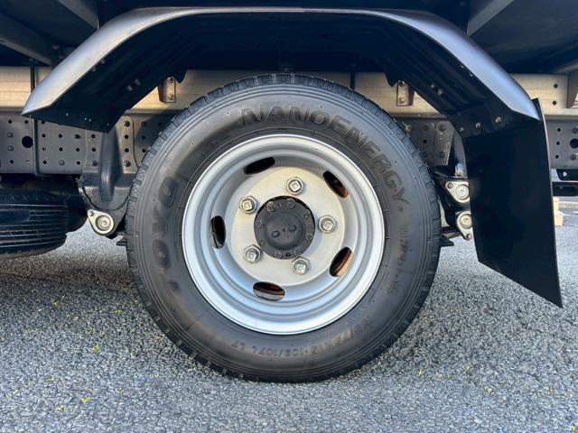 キャンター 　２ｔ積　アルミバン　車線逸脱警報装置　衝突軽減ブレーキ　ＥＴＣ　電動格納ミラー　バックカメラ　ドラレコ　５ｔ未満（78枚目）