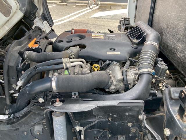 エルフトラック 　２ｔ積・平ボディ・セミロング・ＡＴ車・５ｔ未満・ＥＴＣ・電格ミラー（28枚目）