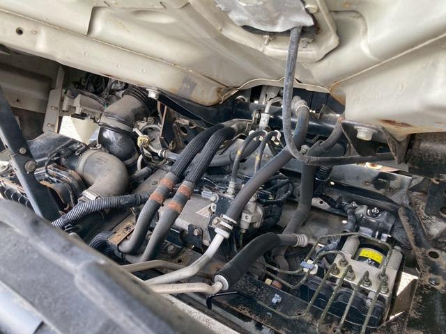 エルフトラック 　２ｔ積・平ボディ・セミロング・ＡＴ車・５ｔ未満・ＥＴＣ・電格ミラー（33枚目）