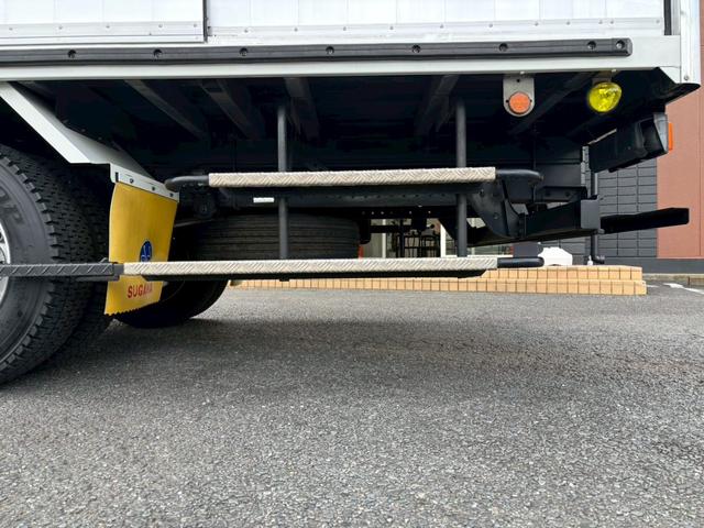 キャンター 　４ｔ積・ボトルカー・超ロング・ワイド・ＡＴ車・ＥＴＣ・電格ミラー・バックカメラ（49枚目）