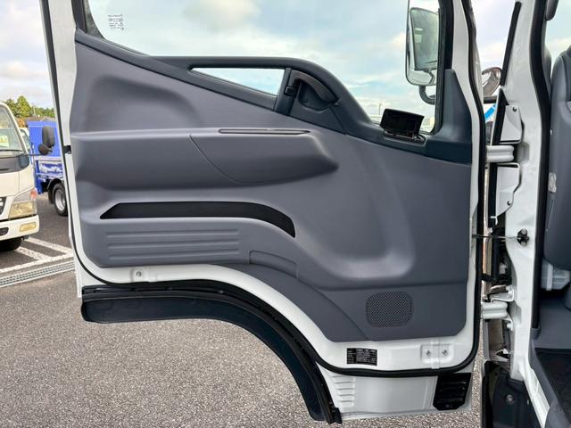 キャンター 　４ｔ積・ボトルカー・超ロング・ワイド・ＡＴ車・ＥＴＣ・電格ミラー・バックカメラ（73枚目）