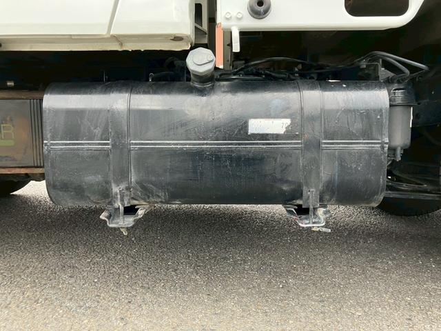 キャンター 　１．４５ｔ積・Ｗキャブ・４ＷＤ・ＡＴ車・５ｔ未満・電格ミラー（28枚目）