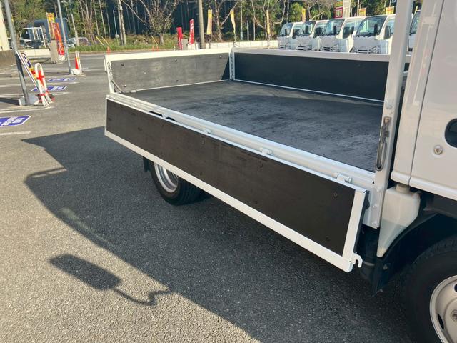 エルフトラック 3t積・平ボディ・全低床・MT6・電格ミラー(12枚目)