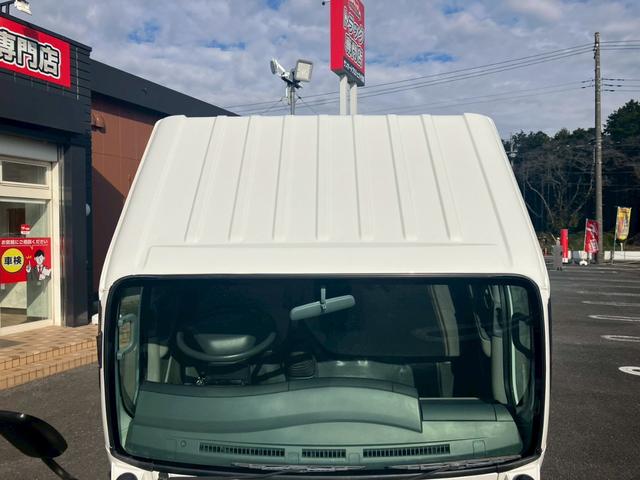 エルフトラック 3t積・平ボディ・全低床・MT6・電格ミラー(22枚目)