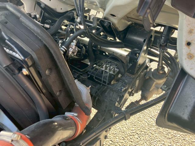 エルフトラック 3t積・平ボディ・全低床・MT6・電格ミラー(33枚目)