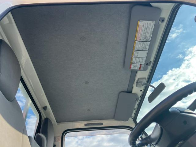 エルフトラック 3t積・平ボディ・全低床・MT6・電格ミラー(60枚目)